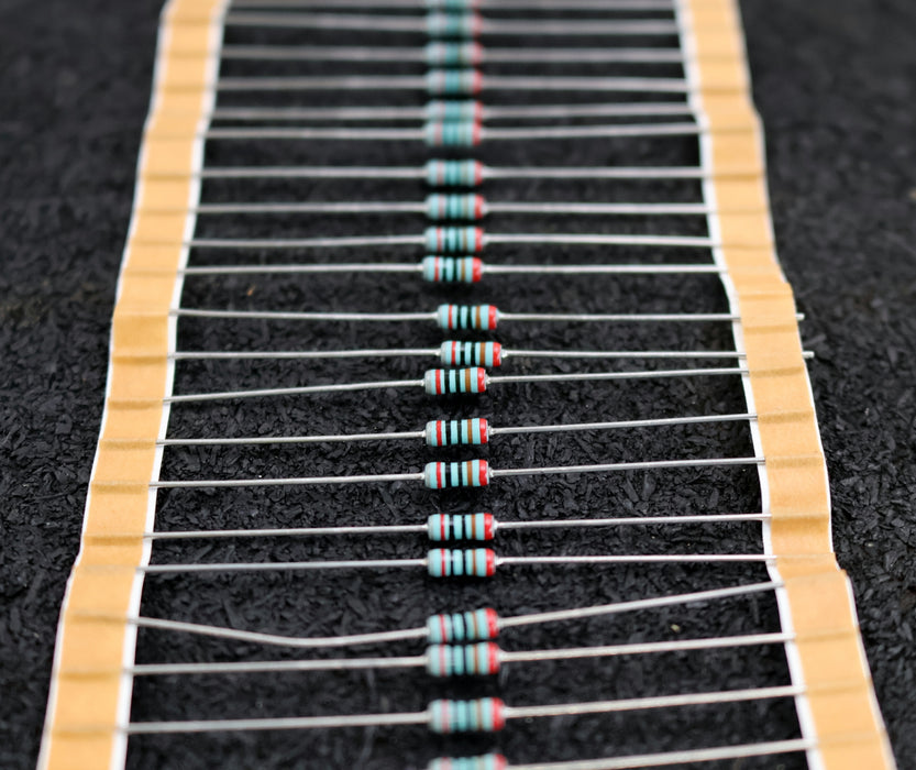Bild des Artikels DRALORIK-1100x-Metallschichtwiderstände-820Ω-820-Ohm-Toleranz-1%-Model-MK2