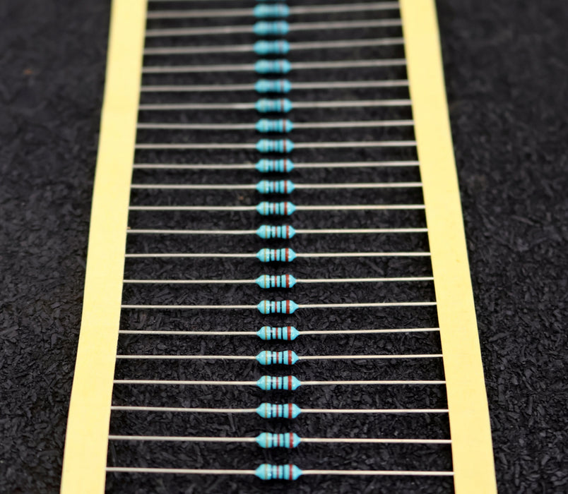 Bild des Artikels RUTRONIK-900x-Metallschichtwiderstände-301Ω-0,6W-301-Ohm-Toleranz-1%