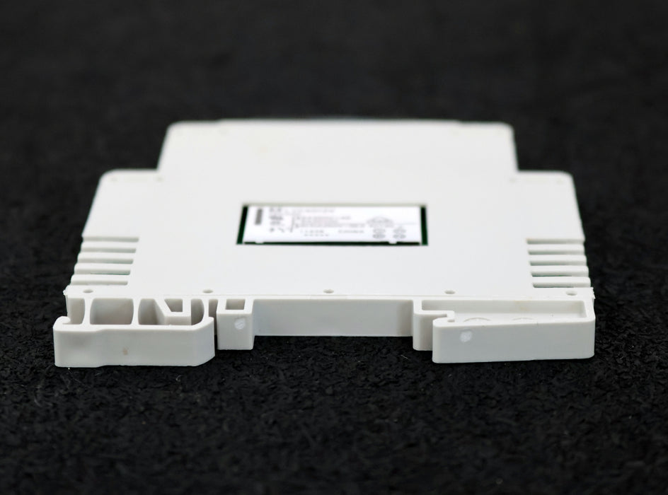 Bild des Artikels SIEMENS-Eingangskoppelglied-Relaiskoppler-3TX7004-2MB02-24V-0,5W-230V-3A-24V-1A