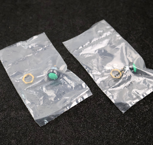 Bild des Artikels FARNELL-2x-Miniaturtaster-grün-59-113-519-339-unbenutzt-in-OVP