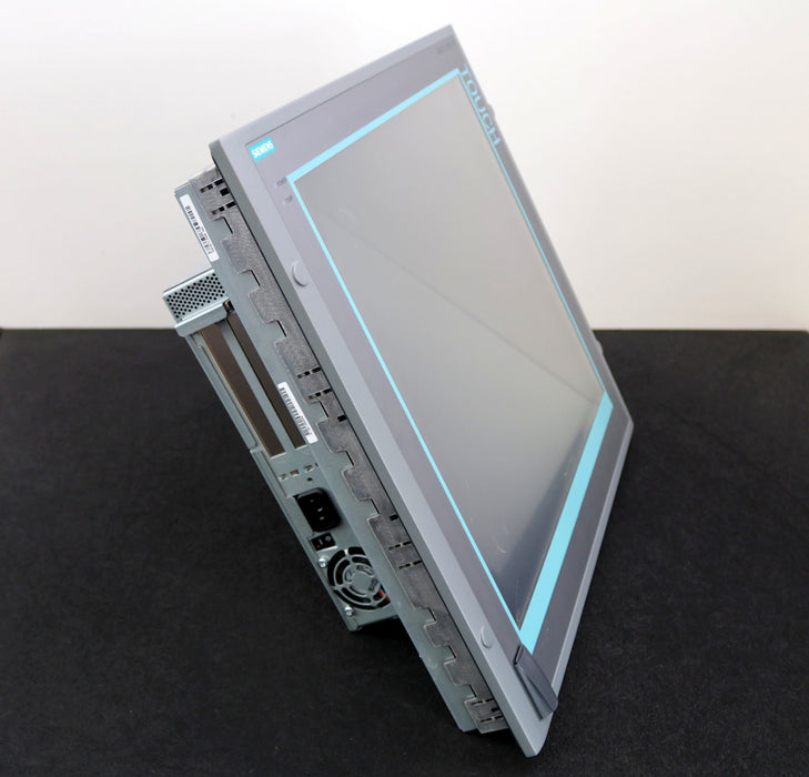 Bild des Artikels SIEMENS-SIMATIC-HMI-IPC677C-Panel-PC-6AV7894-0BG30-0AC0-Vers.-25-gebraucht