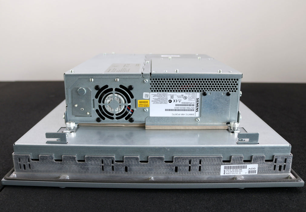 Bild des Artikels SIEMENS-SIMATIC-HMI-IPC677C-Panel-PC-6AV7894-0BG30-0AC0-Vers.-25-gebraucht