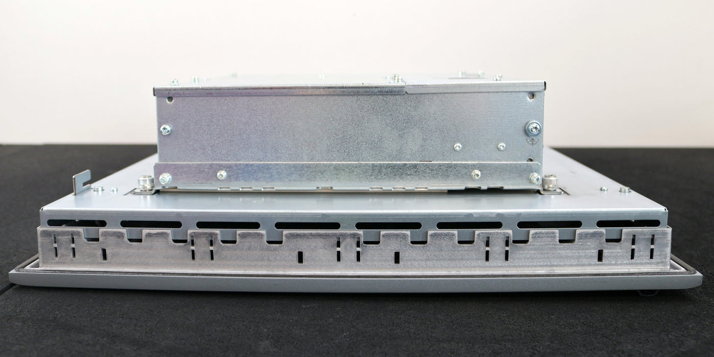 Bild des Artikels SIEMENS-SIMATIC-HMI-IPC677C-Panel-PC-6AV7894-0BG40-0AE1-Vers.-21-gebraucht