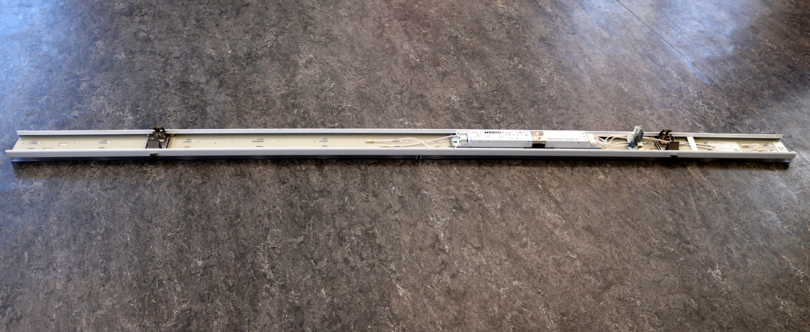 Bild des Artikels TRILUX-5x-LED-Geräteträger-für-E-Line-Lichtbandsystem-7651