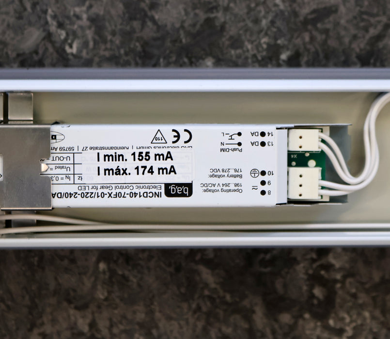 Bild des Artikels TRILUX-LED-Geräteträger-für-E-Line-Lichtbandsystem