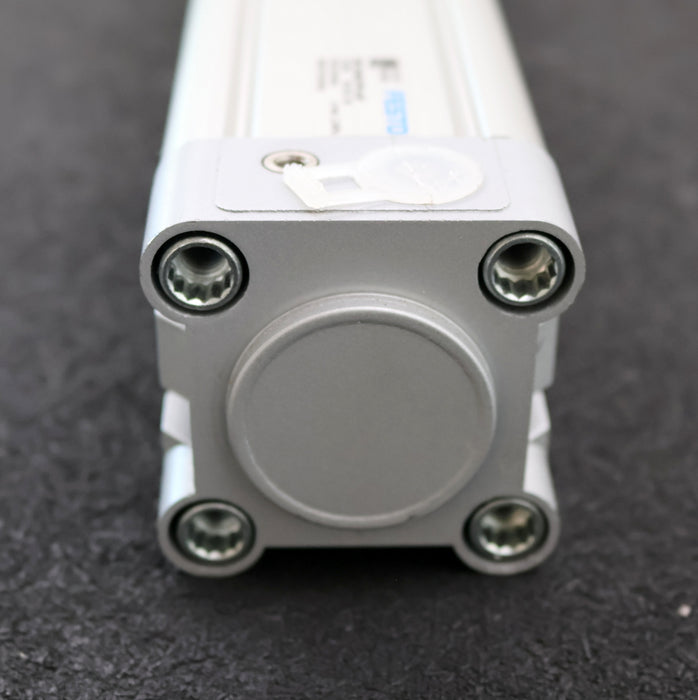 Bild des Artikels FESTO-Normzylinder-DNC-50-685-PPV-A-KP-Mat.Nr.-163366-KolbenØ-50mm-Hub-685mm