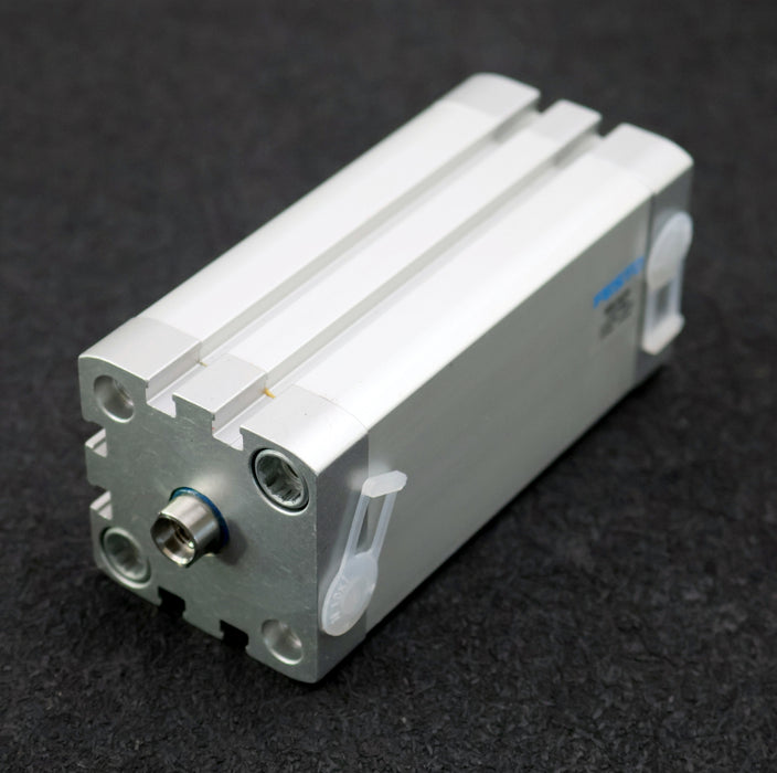 Bild des Artikels FESTO-Kompaktzylinder-ADN-40-80-I-P-A-R3-Mat.Nr.-536288-KolbenØ-40mm-Hub-80mm