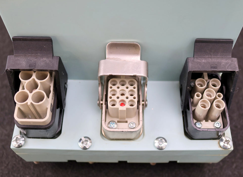 Bild des Artikels SIEMENS-ET200pro-FC-F-Frequenzumrichter-6SL3235-0TE21-1SB0-stark-verschmutzt