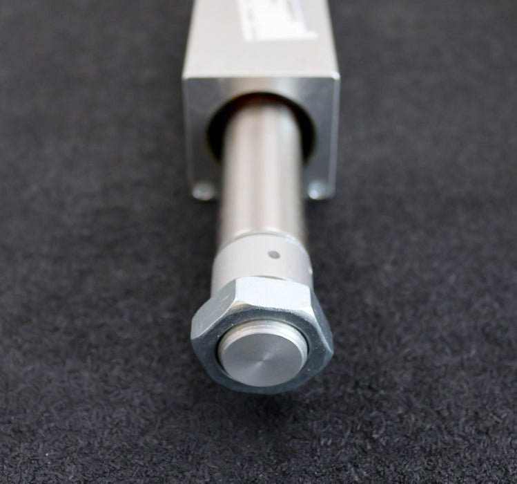 Bild des Artikels FESTO-Linearantrieb-DGO-25-400-PPV-A-B-Mat.Nr.-15224-Kolben-25mm-Hub-400mm