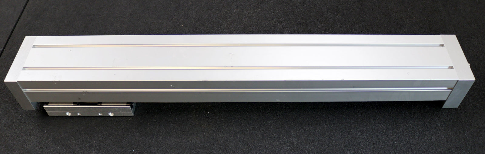 Bild des Artikels FESTO-Spindelachse-EGC-80-400-BS-20P-KF-0H-MR-GK-Mat.Nr.-556808-Baugröße-80