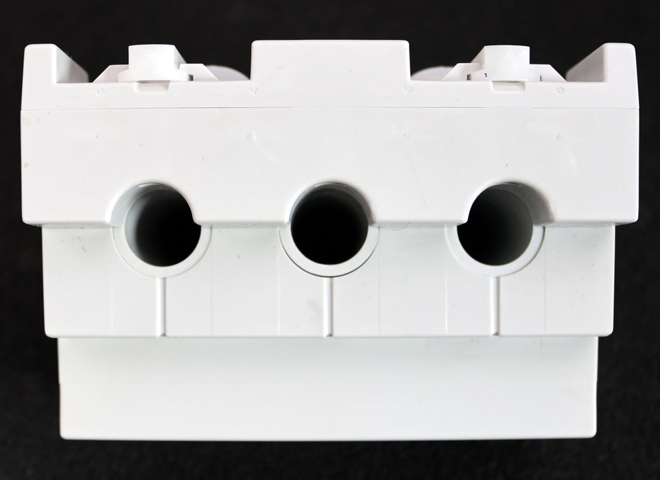 Bild des Artikels SIEMENS-Stromwandler-7KT1202-720VAC-3x-150/5A-unbenutzt-in-OVP