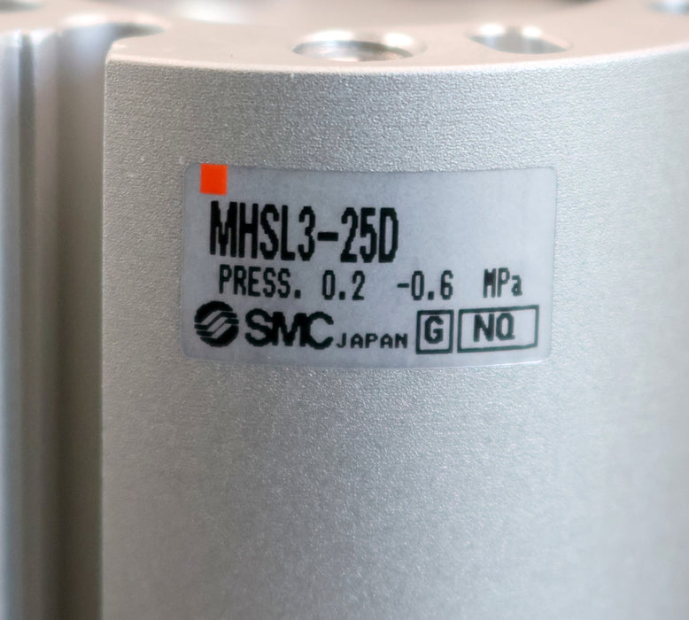Bild des Artikels SMC-3-Finger-Parallel-Greifer-MHSL3-25D-0,2-0,6MPa-unbenutzt-in-OVP
