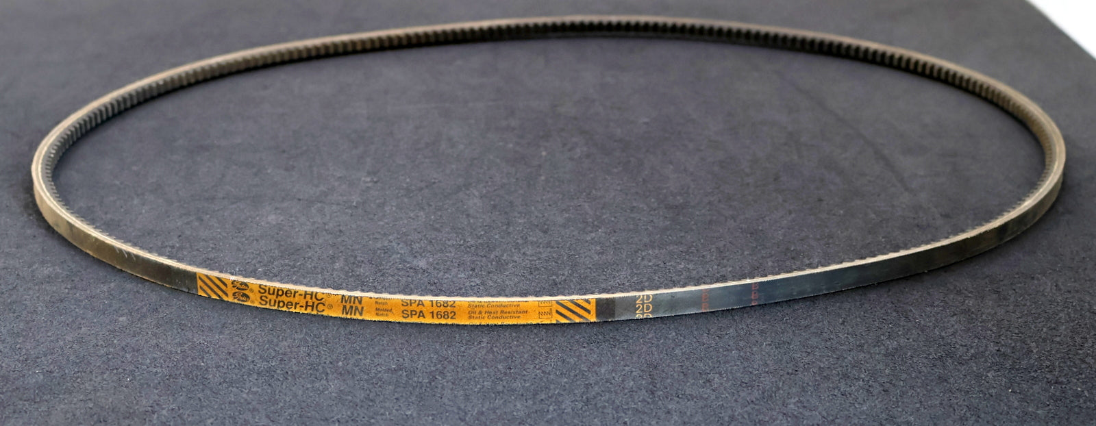 Bild des Artikels GATES-SUPER-HZ-Keilriemen-gezahnt-SPA1682-Breite-12,7mm-Länge-1682mm-unbenutzt