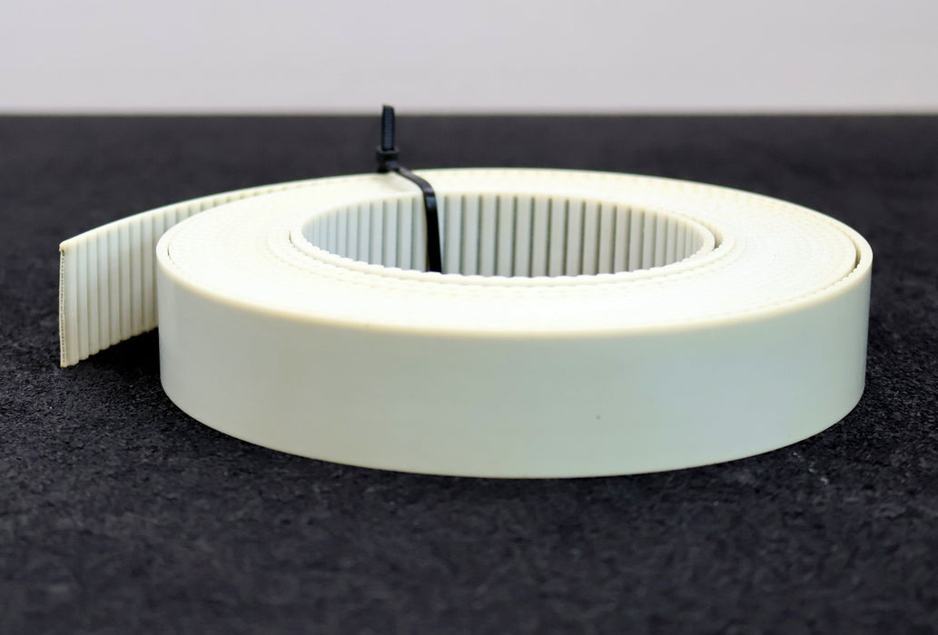 Bild des Artikels 5,5m-Zahnriemen-offen-AT5--B=-32mm-L=-5500mm-unbenutzt