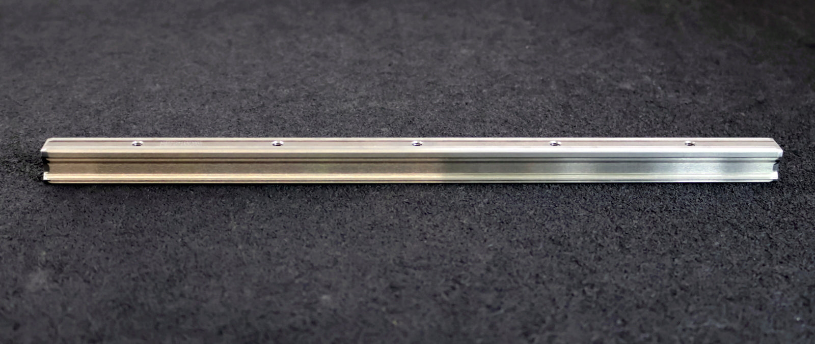 Bild des Artikels REXROTH-Kugelschiene-KSA-015-SNS-S-M-Baugröße-15-MNR:-R160710131-Länge-320mm