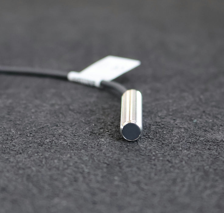 Bild des Artikels BALLUFF-Induktiver-Sensor-BES01AH-BES-516-324-EO-C-PU-05-10-30VDC-SN=-1,50mm