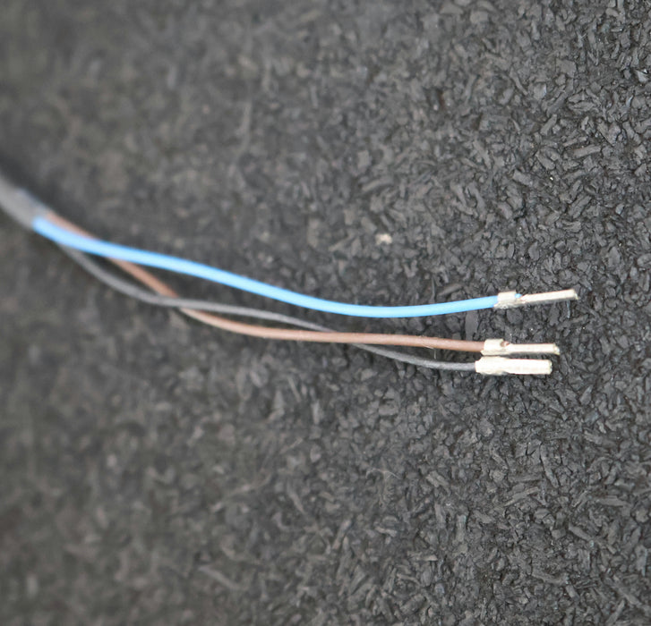 Bild des Artikels BALLUFF-Induktiver-Sensor-BES01AH-BES-516-324-EO-C-PU-05-10-30VDC-SN=-1,50mm
