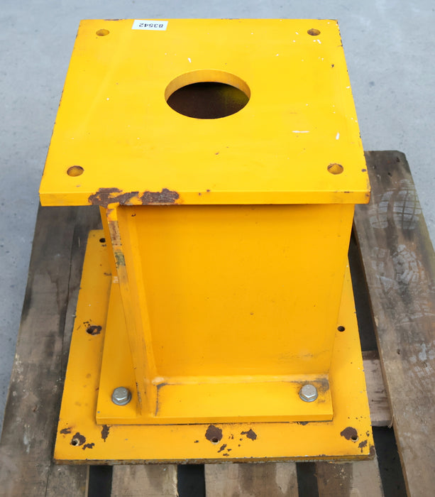 Bild des Artikels Fundament-Sockel-für-Säulenschwenkkran-Höhe-520mm-Stellfläche-500x500mm