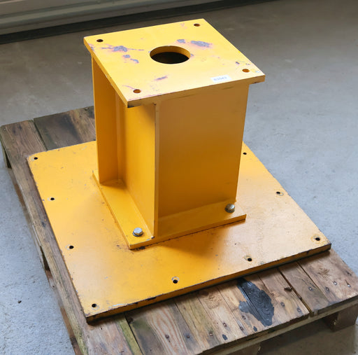 Bild des Artikels Fundament-Sockel-f.-Säulenschwenkkran-Höhe-520mm-Stellfläche-750x750mm-gebraucht