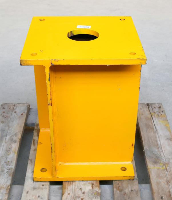 Bild des Artikels Fundament-Sockel-für-Säulenschwenkkran-Höhe-495mm-Stellfläche-375x375mm
