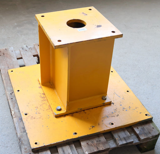 Bild des Artikels Fundament-Sockel-für-Säulenschwenkkran-Höhe-520mm-Stellfläche-750x750mm