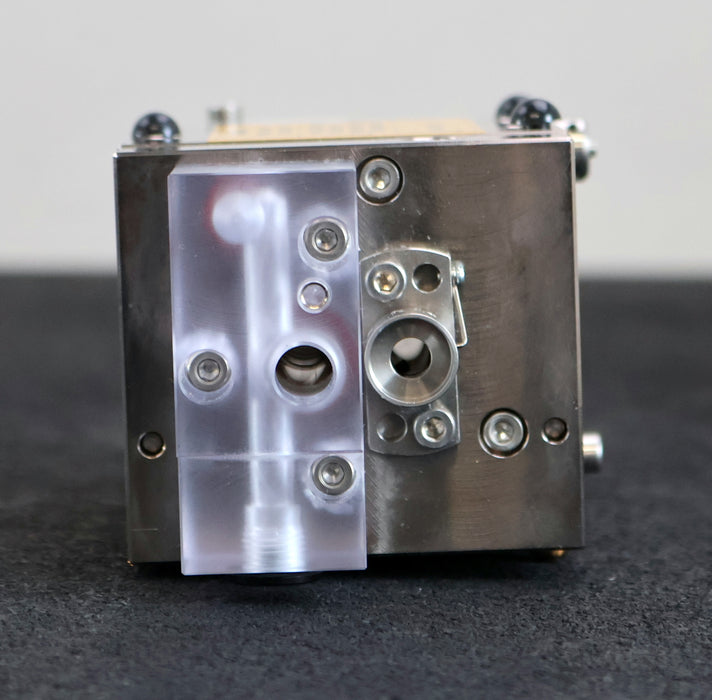 Bild des Artikels ROFIN-/-LASAG-Laser-Kavität-komplett-montiert-mit-Laserstab-Typ-102/05/LA