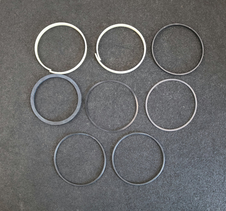 Bild des Artikels PARKER-Dichtungssatz-PN100HM001-8-teilig-für-Ø-100mm-unbenutzt-in-OVP