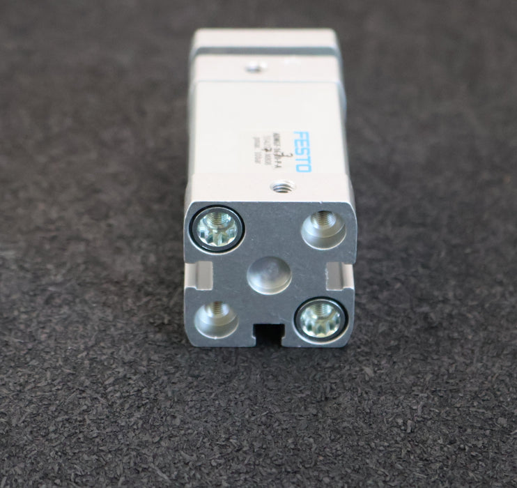 Bild des Artikels FESTO-Kompaktzylinder-Compact-cylinder-ADNGF-16-30-P-A-Art.Nr.-554217