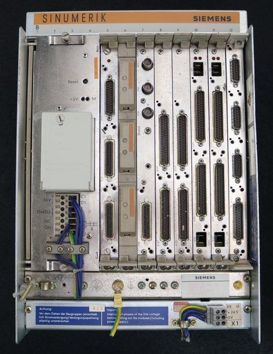 Bild des Artikels SIEMENS-Zentralgerät-komplett-SINUMERIK-805-SM-W-24V-6FM2805-1WK00-24VDC