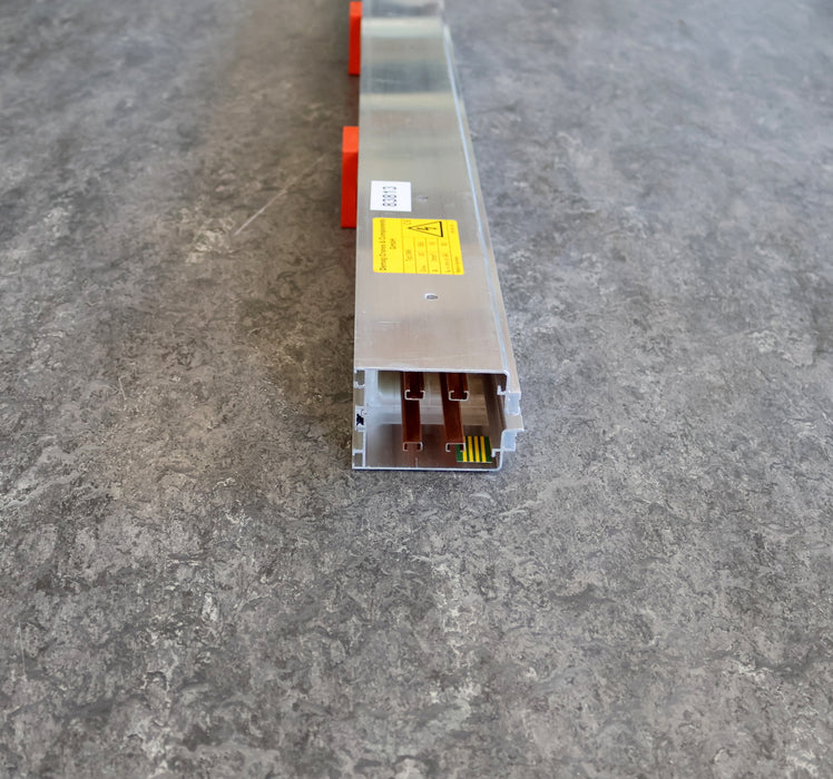 Bild des Artikels DEMAG-Kompakt-Kleinschleifleitung-1m-Typ-DKK4-16-Al-Umax=-500V-A-=-16mm²