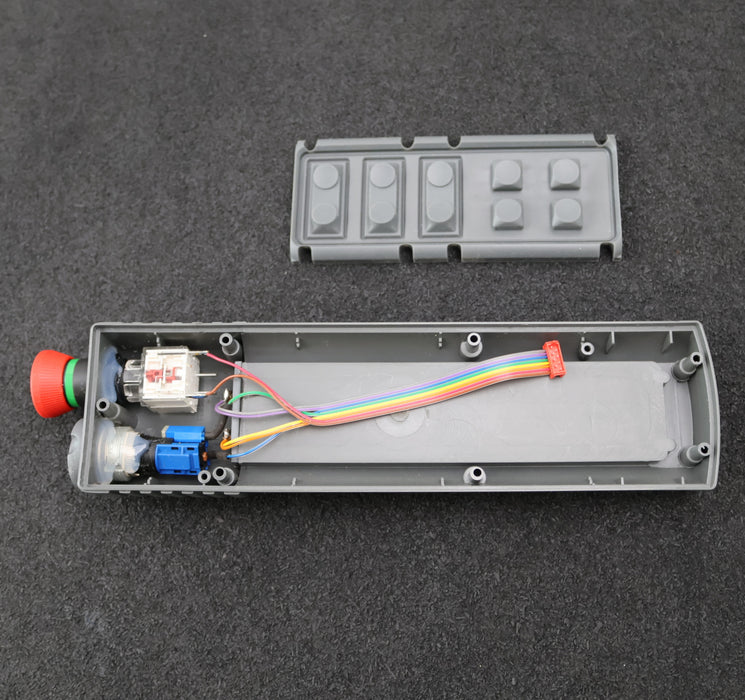 Bild des Artikels THEIMEG-Sendergehäuse-Unterteil-für-TH-KF/17-HS2-Typ-CDP-TX-002-Spannung-7,2VDC