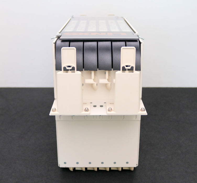 Bild des Artikels MAINFRAME-COMMUNICATIONS-LINXS-Patch-Storage-P/N-025-2429-0239-6-fach-gebraucht