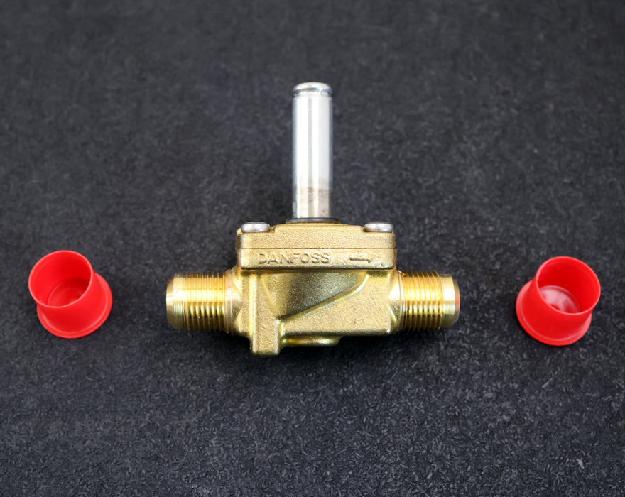 Bild des Artikels DANFOSS-Magnetventil-ohne-Spule-032F1221-EVR-15-unbenutzt-in-OVP