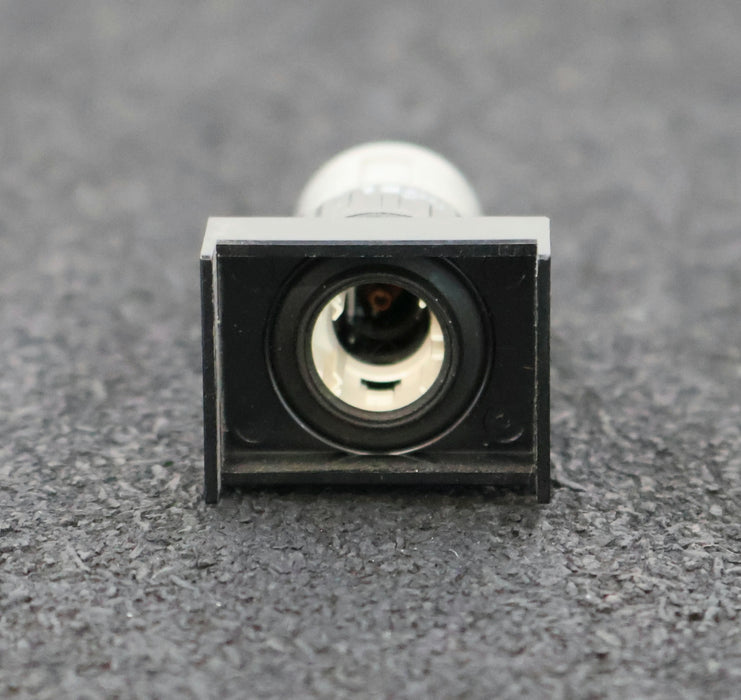 Bild des Artikels EOA-Vorsatz-Art.Nr.-51-041.006-Rechteckig-Maße-24x18mm-Lampe-60V-/-1,2W