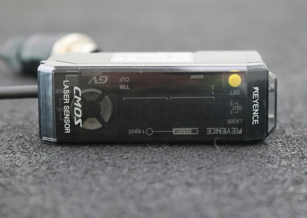 Bild des Artikels KEYENCE-Messverstärker-Haupteinheit-GV-21P-Doppel-Display-mit-7-Segmenten