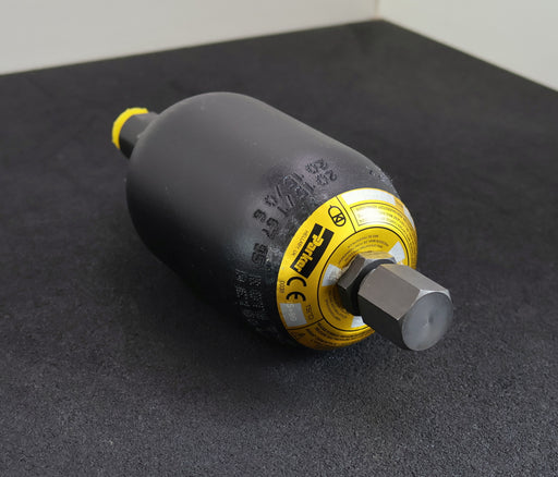 Bild des Artikels PARKER-Blasenspeicher-Model-BAE01B3R1C1-Volumen1l-max.-330bar-unbenutzt