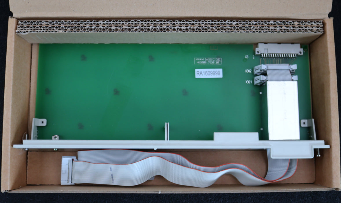 Bild des Artikels SIEMENS-SINUMERIK-810D-Achsen-Erweiterungsmodul-6FC5412-0FA10-0AA0-E-Stand:-A