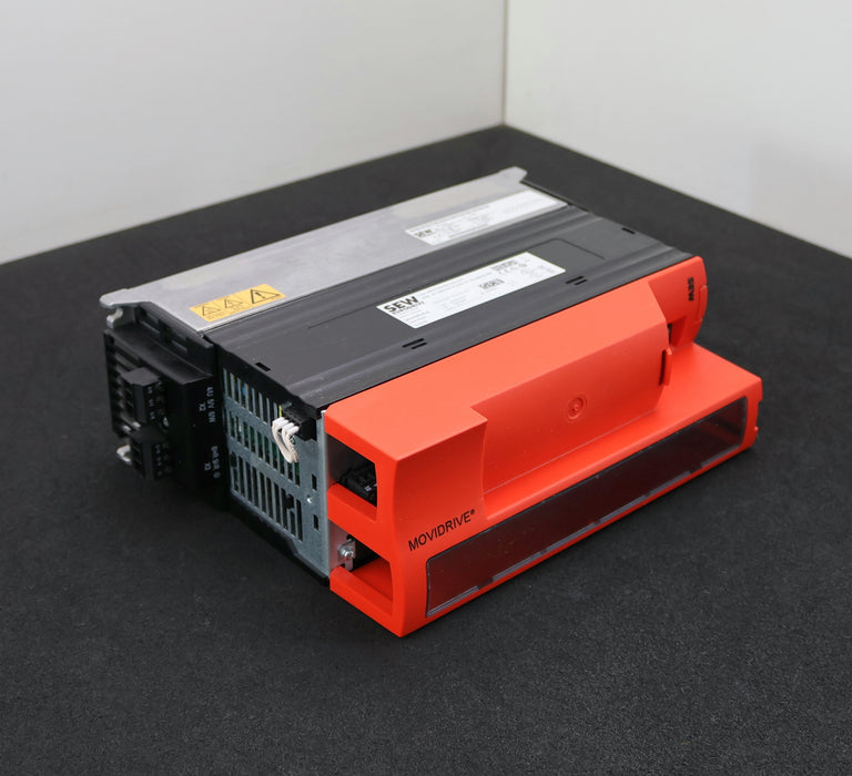 Bild des Artikels SEW-MOVIDRIVE-Umrichter-MDX61B0030-5A3-4-0T-Input:-3x380…500VAC-6,3A-50…60Hz
