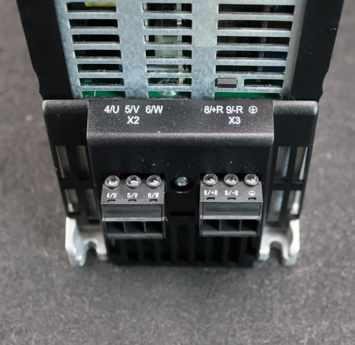 Bild des Artikels SEW-MOVIDRIVE-Umrichter-MDX61B0030-5A3-4-0T-Input:-3x380…500VAC-6,3A-50…60Hz