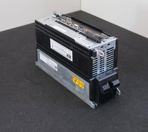 Bild des Artikels SEW-MOVIDRIVE-Umrichter-MDX61B0030-5A3-4-0T-mit-DFI-11B-Input:-3x380…500VAC