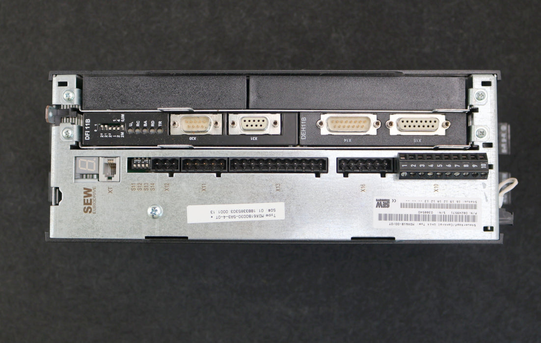 Bild des Artikels SEW-MOVIDRIVE-Umrichter-MDX61B0030-5A3-4-0T-mit-DFI-11B-Input:-3x380…500VAC