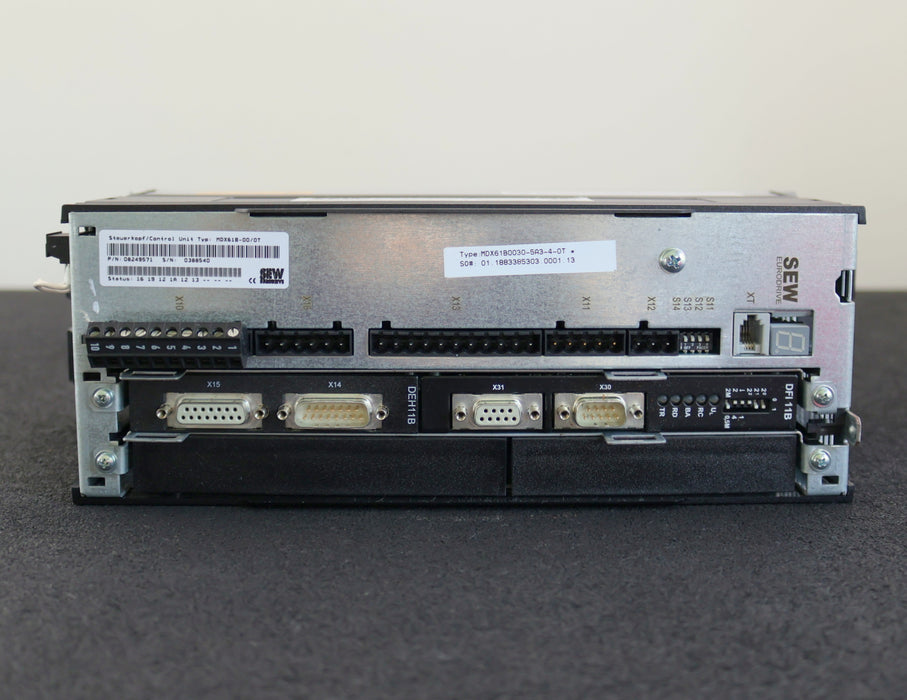 Bild des Artikels SEW-MOVIDRIVE-Umrichter-MDX61B0030-5A3-4-0T-mit-DFI-11B-Input:-3x380…500VAC