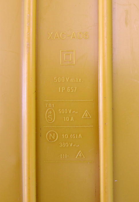 Bild des Artikels TELEMECANIQUE-Hängetaster-Typ-XAC-A06-für-ABUS-E-Zug-Best.Nr.-20833-unbenutzt