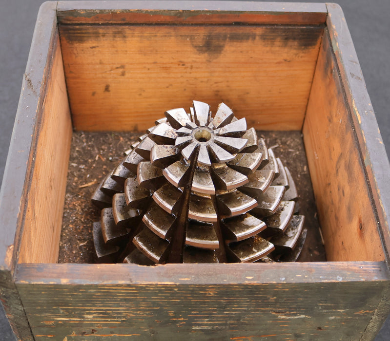 Bild des Artikels KLINGELNBERG-Palloid-Wälzfräser-m=-7-17°30'-EGW-Zahnform-I-1-gg.-Links
