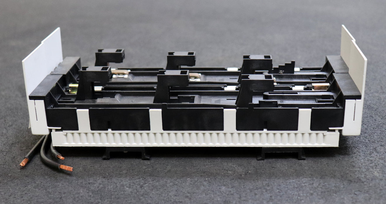 RITTAL SV-Multifunktions-Geräteadapter SV 9320.390 Bemessungsstrom In=25A Ue=690