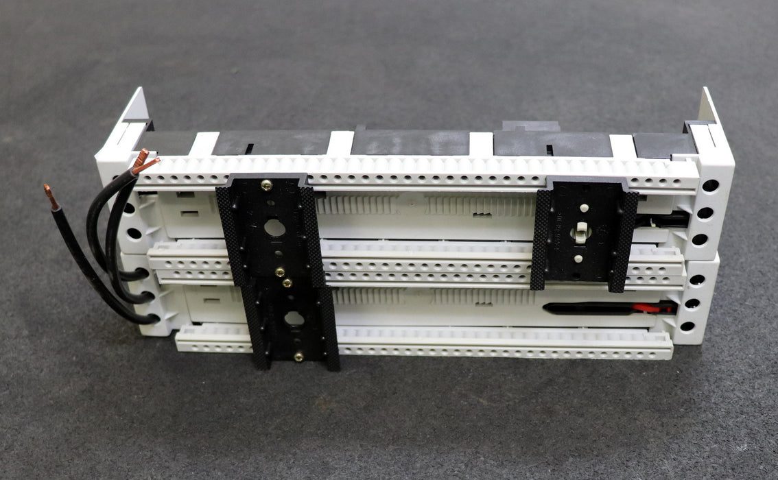 RITTAL SV-Multifunktions-Geräteadapter SV 9320.390 Bemessungsstrom In=25A Ue=690