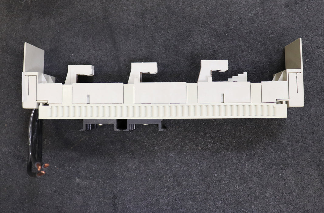 RITTAL SV-Multifunktions-Geräteadapter SV 9320.410 Bemessungsstrom In=25A Ue=690