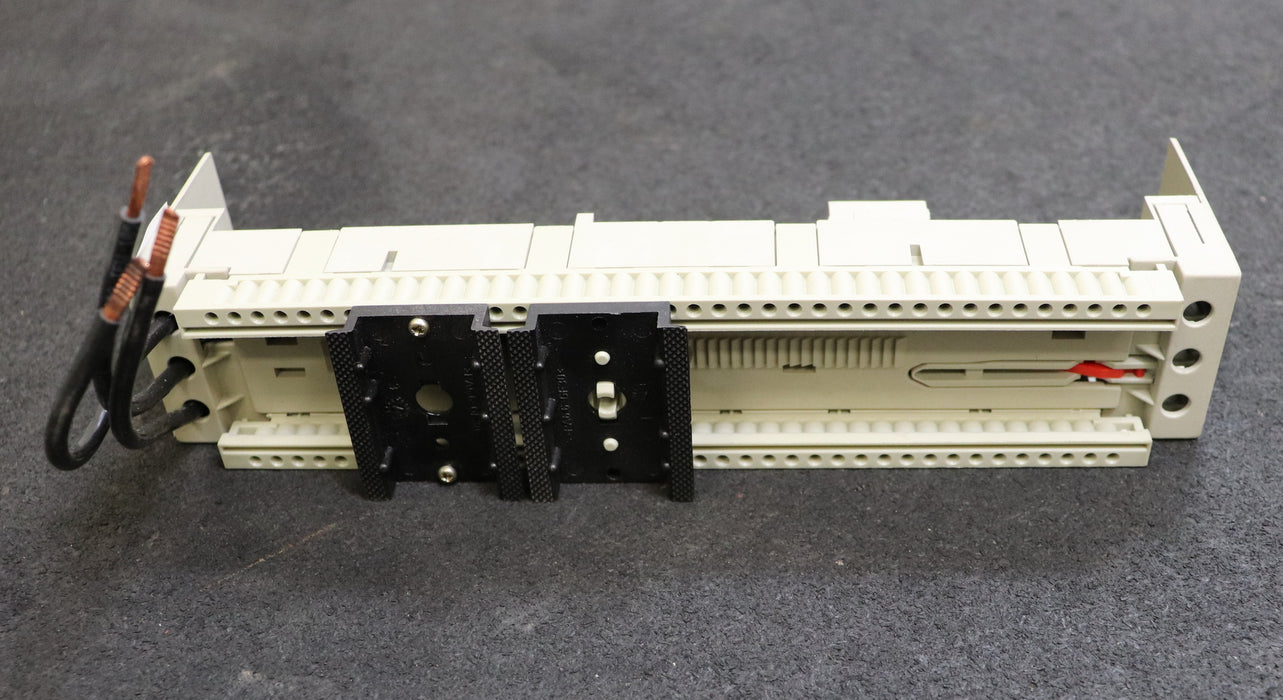 RITTAL SV-Multifunktions-Geräteadapter SV 9320.410 Bemessungsstrom In=25A Ue=690