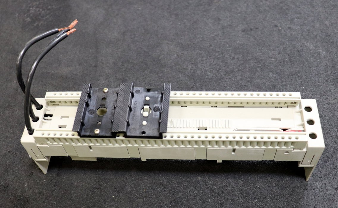 RITTAL SV-Multifunktions-Geräteadapter SV 9320.410 Bemessungsstrom In=25A Ue=690