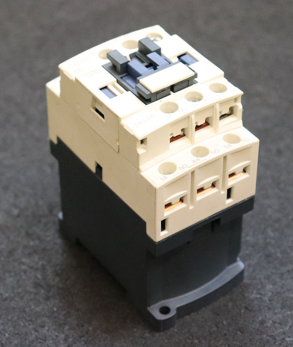 SCHNEIDER Leistungsschütz CAD32 BD LAD4TBDL 5-24V gebraucht